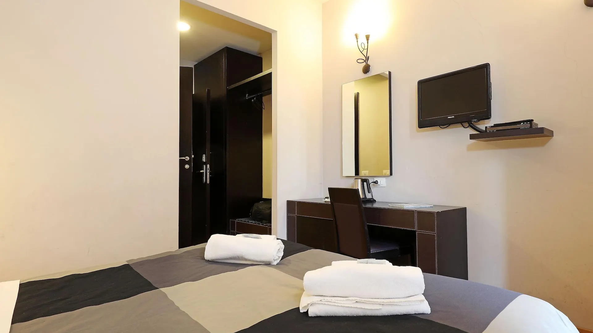 Bed and breakfast Sotto Il Sole Di Roma Couette-café