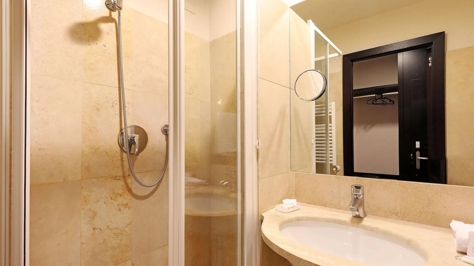 Couette-café Bed and breakfast Sotto Il Sole Di Roma